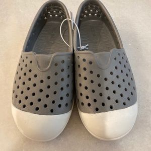 Old Navy Slip On Sneaker